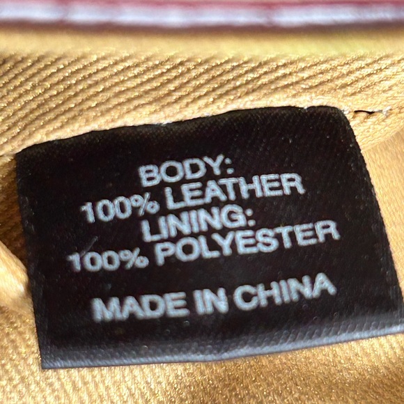 Antonio Melani Convertible Off-White Patent Leather Bag - Picture 4 of 12